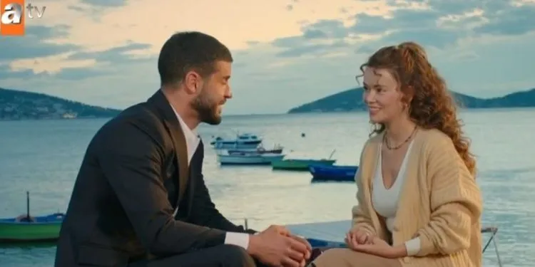 Seray Kaya e Berk Oktay si divertono sul set come bambini!
