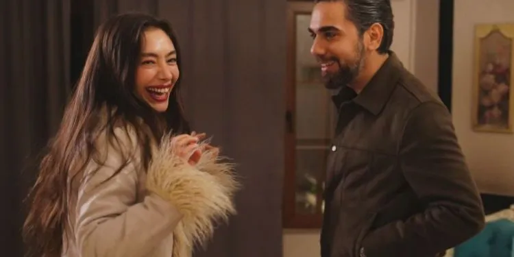 L’energia di Neslihan Atagül e Kadir Doğulu ha preceduto la serie Gecenin Ucunda!