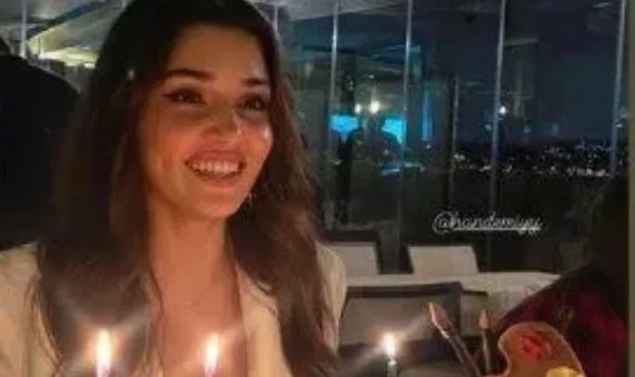 Guarda cosa si è augurato la famosa attrice Hande Erçel per il suo compleanno!