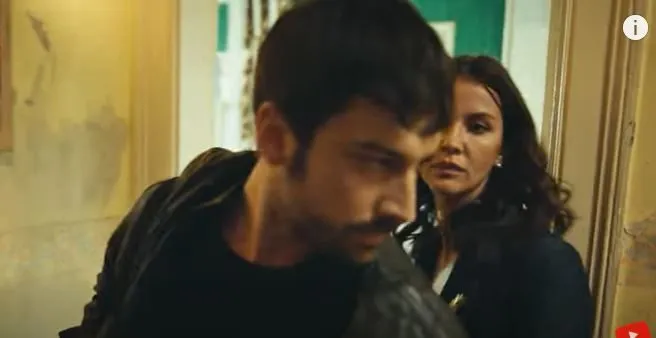 Alp Navruz e İrem Helvacıoğlu hanno fatto la scelta giusta! La serie Yürek Çıkmazı è penetrante!