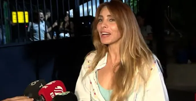 Sul set di Darmaduman, l’attrice Nur Fettahoğlu è rimasta sorpresa mentre girava la scena!