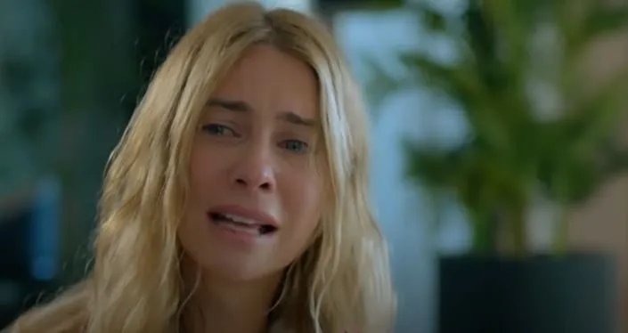 Tuba Ünsal è tornato anni dopo con la serie TV Gecenin Ucunda sia critici che sostenitori!