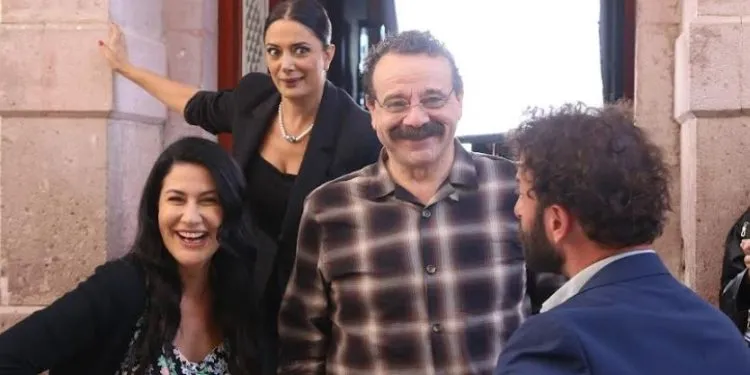 Il successo nella serie Üç Kız Kardeş è arrivato con il potere delle donne, ha confessato Reha Özcan!