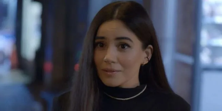 Zeynep Çamcı ha cambiato immagine, i fan della serie Güzel Günler sono rimasti incantati da questa immagine!