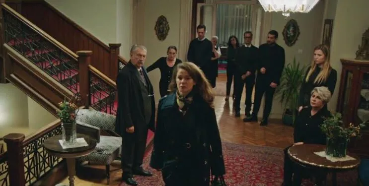 Dopo la notizia della rottura della serie Camdaki Kız, il suggerimento sui nuovi personaggi è arrivato da Tamer Levent!