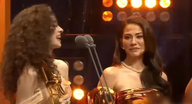 La compagna di Demet Özdemir è cresciuta e ha ricevuto un premio da lei! Ecco il bagliore di Su Burcu Yazgı Coskun!