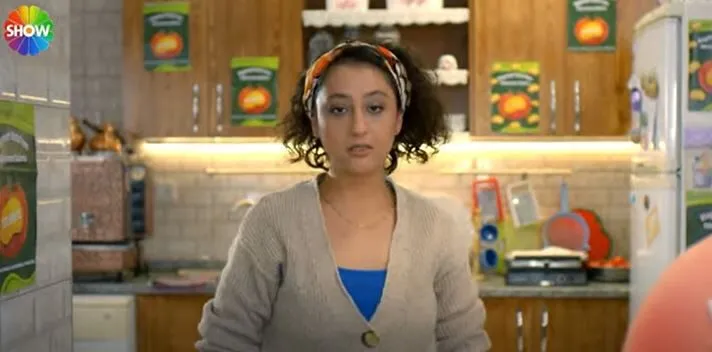 Una performance di Ecem Erkek nella serie Güzel Günler, che ha scosso i fenomeni dei social media!