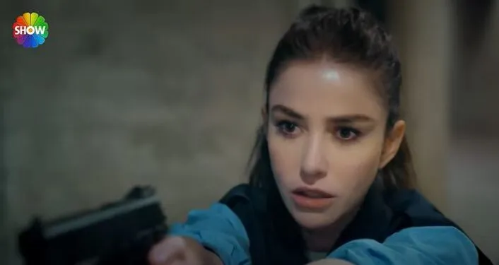 I fan di Özge Gürel hanno ammirato Canan nella serie Sipahi!