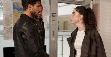 C’è un’altra coppia che attirerà tanta attenzione quanto Kaan Yıldırım e Özge Gürel nella serie Sipahi!