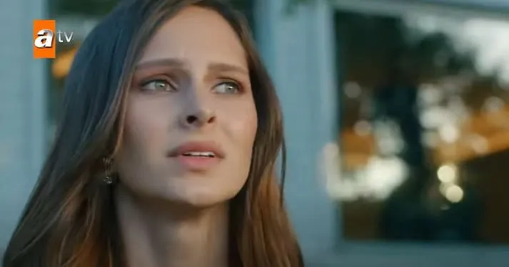 Tornando sui set con la serie TV Yalnız Kurt, Jessica May sta vivendo nuove esperienze recitando in diverse lingue!