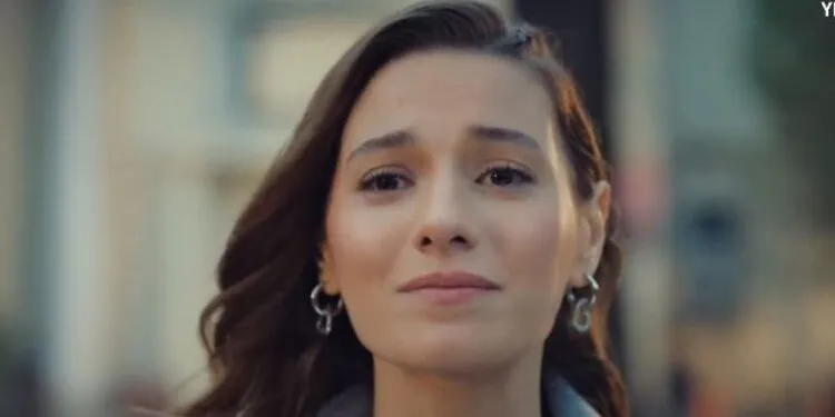Il nuovo ruolo di Sümeyye Aydoğan, che brilla nella serie Duy Beni, è stata una grande opportunità per la sua carriera!