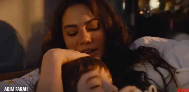 Demet Özdemir, che ha iniziato la serie Adım Farah, lancia messaggi forti sia a se stessa che ai suoi fan!