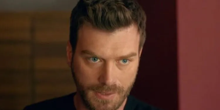 Kıvanç Tatlıtuğ, il protagonista della serie Aile, lavora per beneficenza ed è applaudito per le sue donazioni!