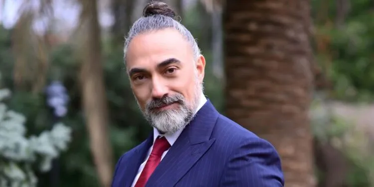 Selim Bayraktar è di nuovo nella serie con un ruolo molto speciale che gli fa venir voglia di recitare!