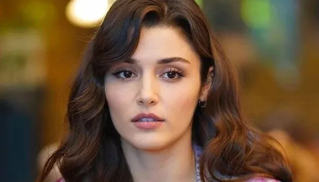Il giorno atteso è arrivato sull’account Instagram di Hande Erçel!