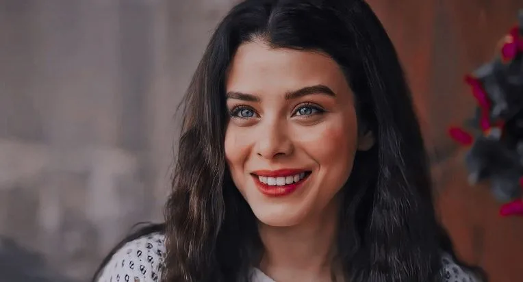 Per İlayda Alişan, la serie Ateş Kuşları ha dato sensazioni più speciali di qualsiasi altro progetto!