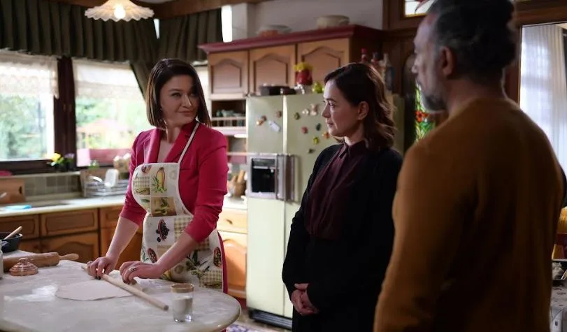 Nurgül Yeşilçay ha preso il mattarello e ha fatto parlare un altro talento!