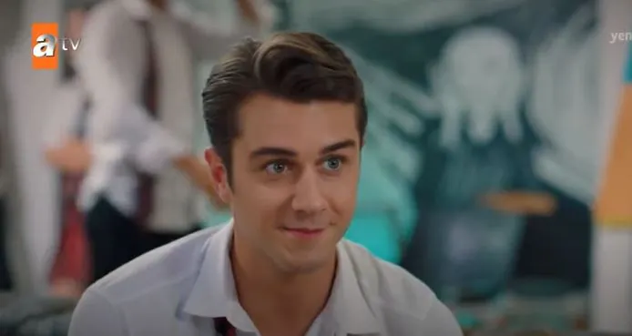Onur Seyit Yaran ha raddoppiato sia Akın Akınözü che Engin Akyürek!