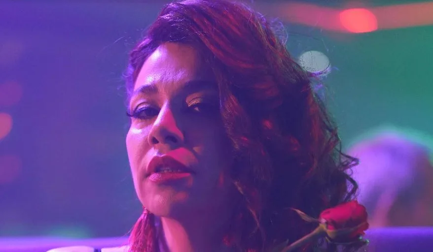 Yeşim Ceren Bozoğlu ha partecipato alla serie TV Show, che è andata alla finale passo dopo passo!