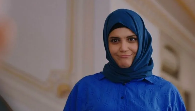 Grande rimprovero agli utenti dei social media da parte di Feyza Civelek, che interpreta Nilay nella serie Kızılcık Şerbeti!