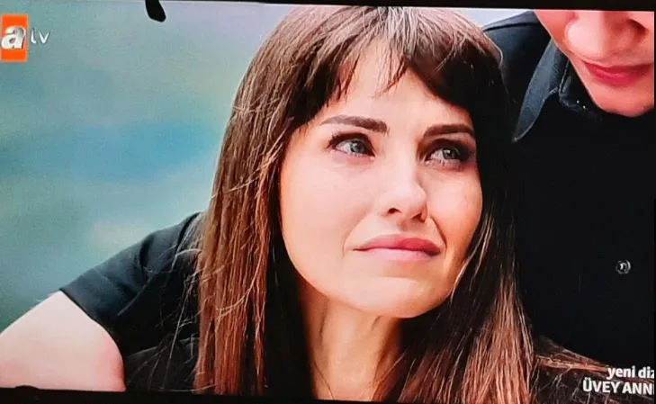I dettagli che rendono speciale la serie Üvey Anne, che hanno convinto Aslı Tandoğan a tornare nella serie dopo anni!