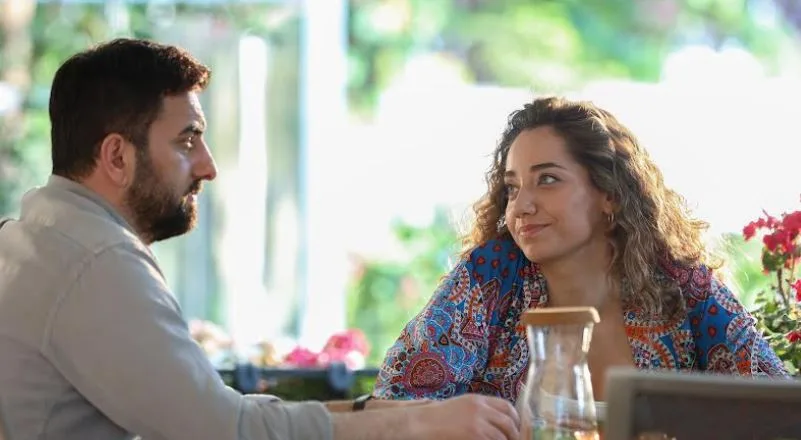 La serie Kismet ha un significato molto speciale sia per Cem Gelinoğlu che per Özge Özacar!