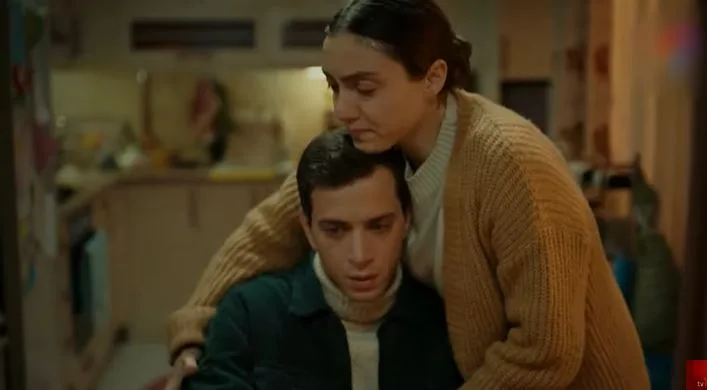 Merve Dizdar e Selahattin Paşalı nascono da zero e il loro successo diventa una serie di scenari!