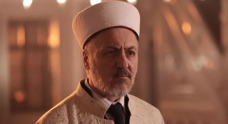 Fa molte cose che non gli piacciono nella serie, ma la motivazione di Barış Falay non diminuisce mai!
