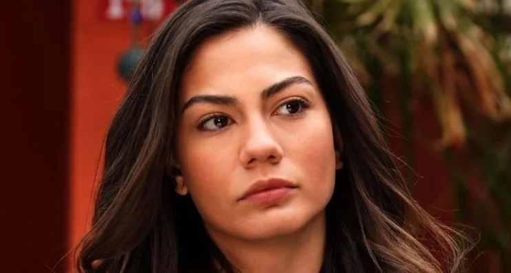 La vecchia serie di Demet Özdemir è diventata ancora più preziosa!