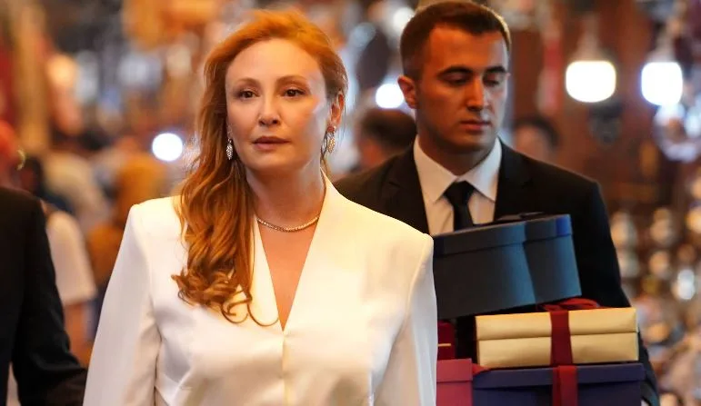 Gülçin Santırcıoğlu, che è all’ordine del giorno con la serie Yalı Çapkını, è sia fortunato che sfortunato!