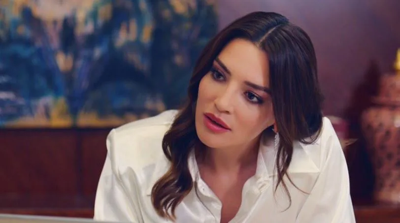 Zehra Yılmaz è felice come i bambini sul set di Yaz Şarkısı!