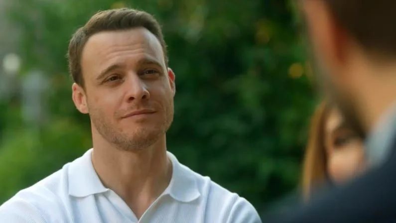 Per i fan di Kerem Bürsin la serie Ya Çok Seversen non era esattamente quello che volevano!