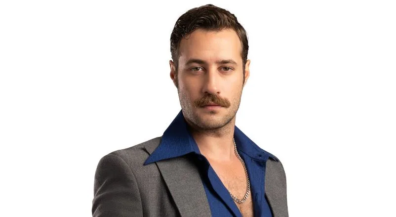 Ozan Dolunay ha fatto un ritorno molto efficace nelle serie televisive!