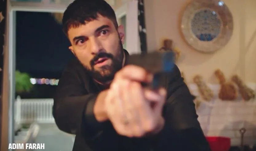 Engin Akyürek ha preso il primo posto da Kerem Bürsin, ma le stranezze sui social media continuano!