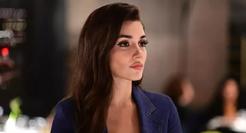 Türkiye sta parlando di Hande Erçel, ma i suoi fan in tutto il mondo la sostengono