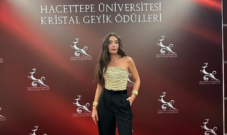 Premio degli studenti universitari a Neslihan Atagül!