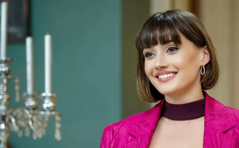 Sevda Erginci si gode la libertà dopo la serie TV Yasak Elma!