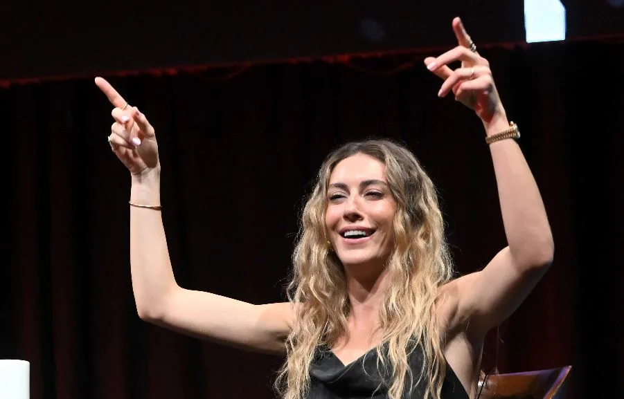 Sinem Kobal ha tanta voglia di tornare alle serie TV, presto arriverà la bella notizia di un nuovo progetto!