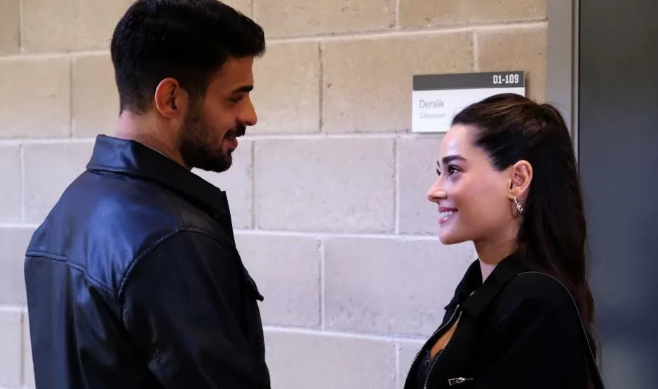 Guarda, chi è l’eroe invisibile del successo della serie TV Yabani con Halit Özgür Sarı e Simay Barlas?