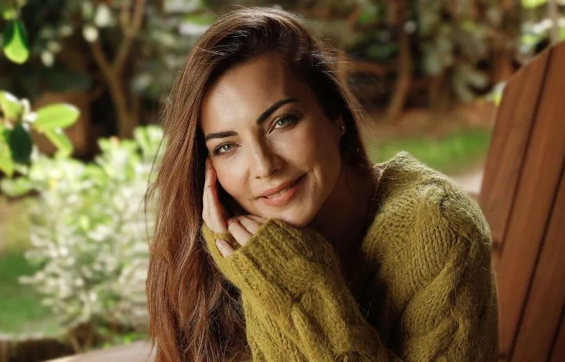 Arka Sokaklar continua a diventare più forte! Dopo Pamir Pekin, anche Burcu Kara si è unito alla serie!