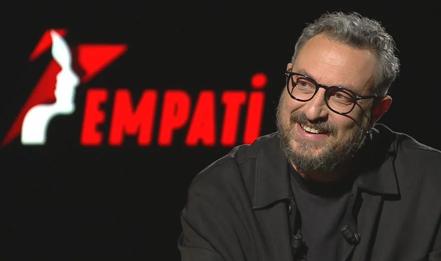 Onur Saylak è un padre attivo con il suo interesse per le sue figlie!