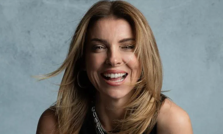 Özge Özberk è molto contenta del suo ruolo nella serie TV Dilek Taşı!