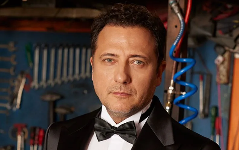 Per Yiğit Özşener, la serie TV Şahane Hayatım significa trovare un’oasi nel deserto!