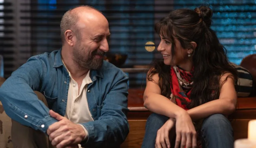 La selezione di Tuba Büyüküstün e Halit Ergenç ha deliziato i loro fan!