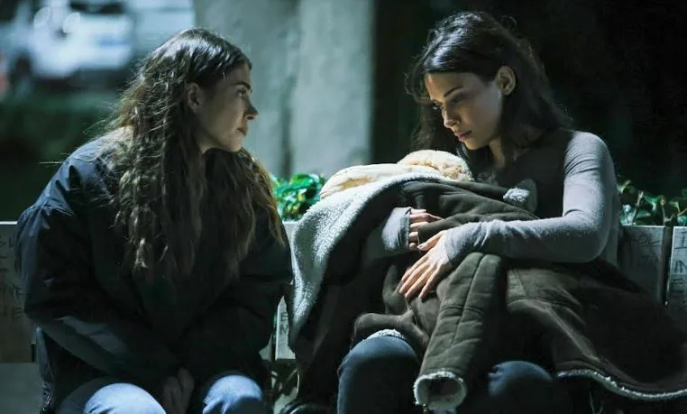 Due piacevoli sviluppi della serie TV di Deniz Baysal e Devrim Özkan Ne Gemiler Yaktım!