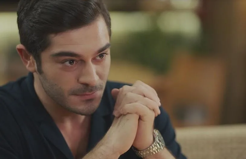 Mentre Burak Deniz ha vinto un premio con una serie TV, ha avuto una grande sfortuna in un altro progetto!