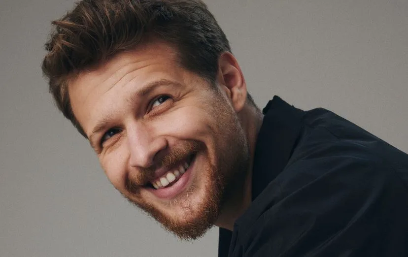 Burak Yörük interpreterà un personaggio che sorprenderà tutti nella sua nuova serie Taş Kağıt Makas!