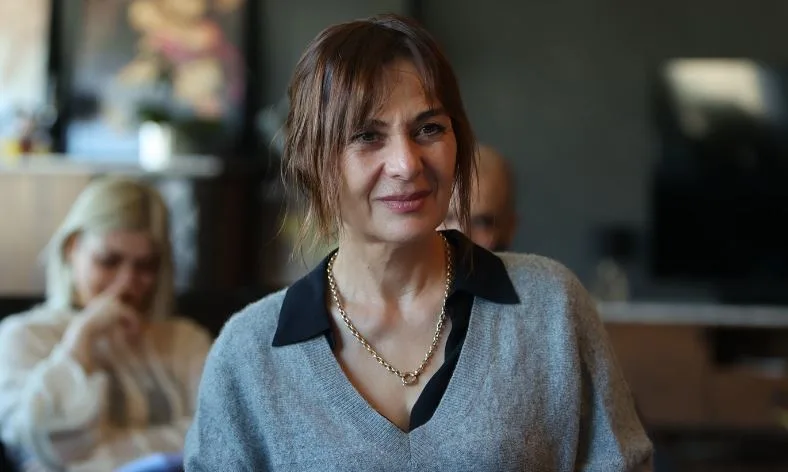Hatice Aslan ora si sente a disagio con le serie TV che parlano di mafia e armi!