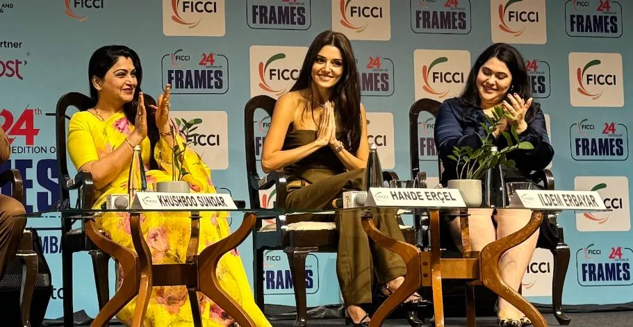 C’è stato un grande interesse per Hande Erçel, che è andato in India!