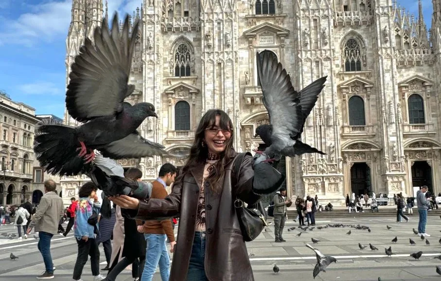 Neslihan Atagül, che sta riposando, ha dato un messaggio forte dall’Italia!